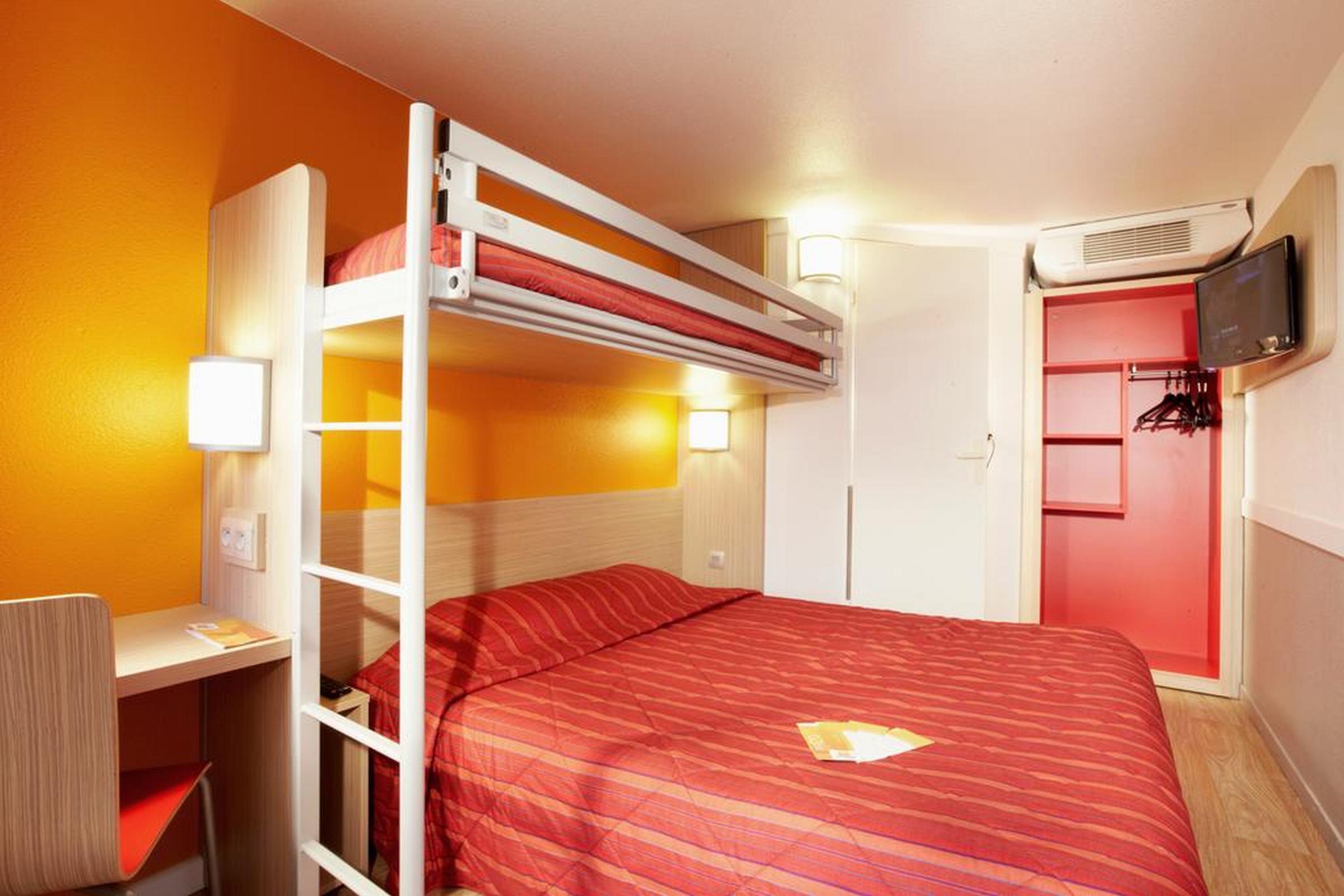 Premiere Classe Paris Ouest - Nanterre - La Defense Экстерьер фото