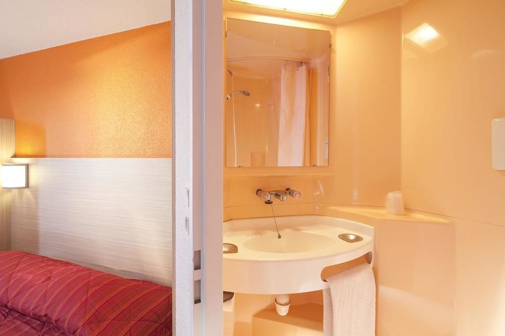 Premiere Classe Paris Ouest - Nanterre - La Defense Экстерьер фото