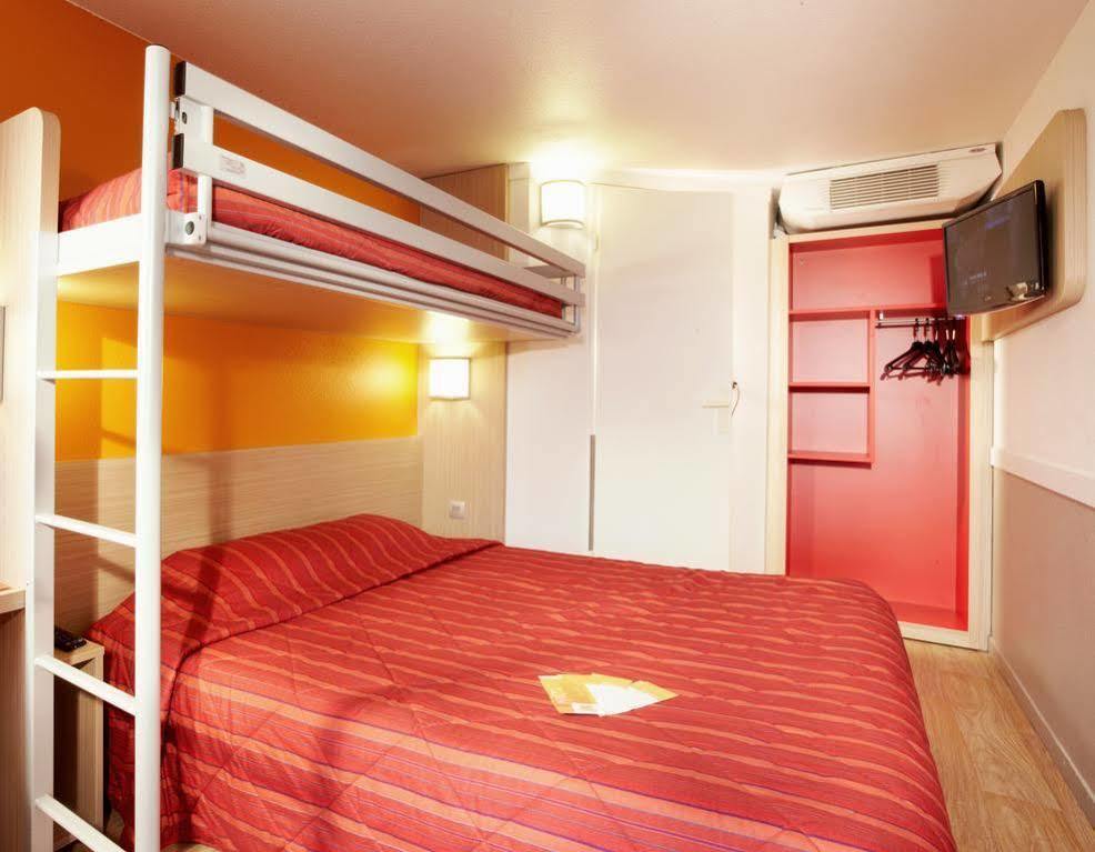 Premiere Classe Paris Ouest - Nanterre - La Defense Экстерьер фото